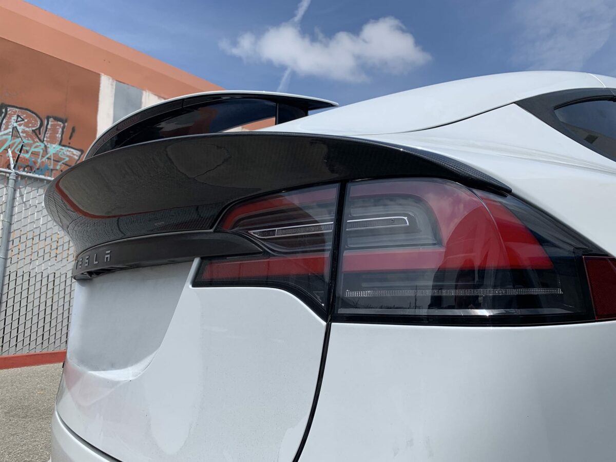 USED PART: Carbon Fibre Rear Bootlid Spoiler (Gloss) for Tesla Model X