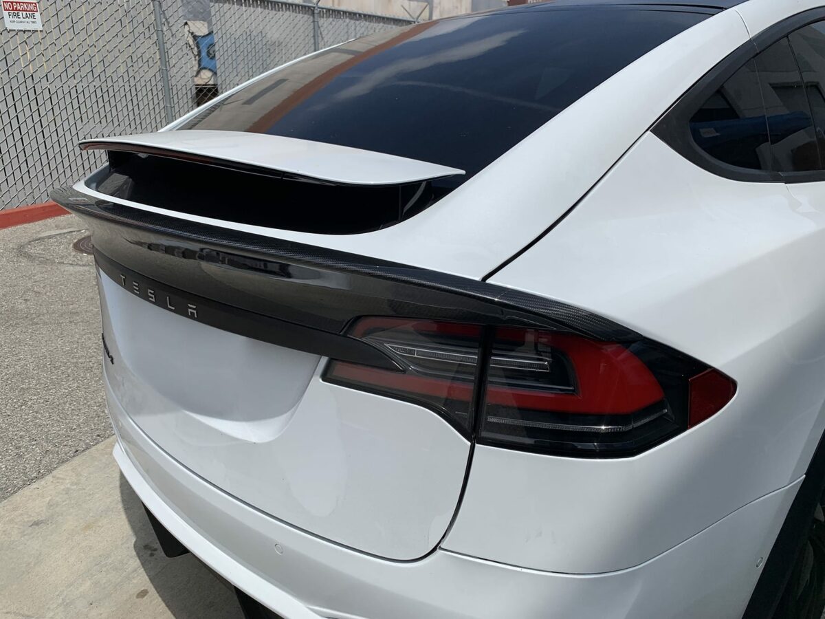 USED PART: Carbon Fibre Rear Bootlid Spoiler (Gloss) for Tesla Model X