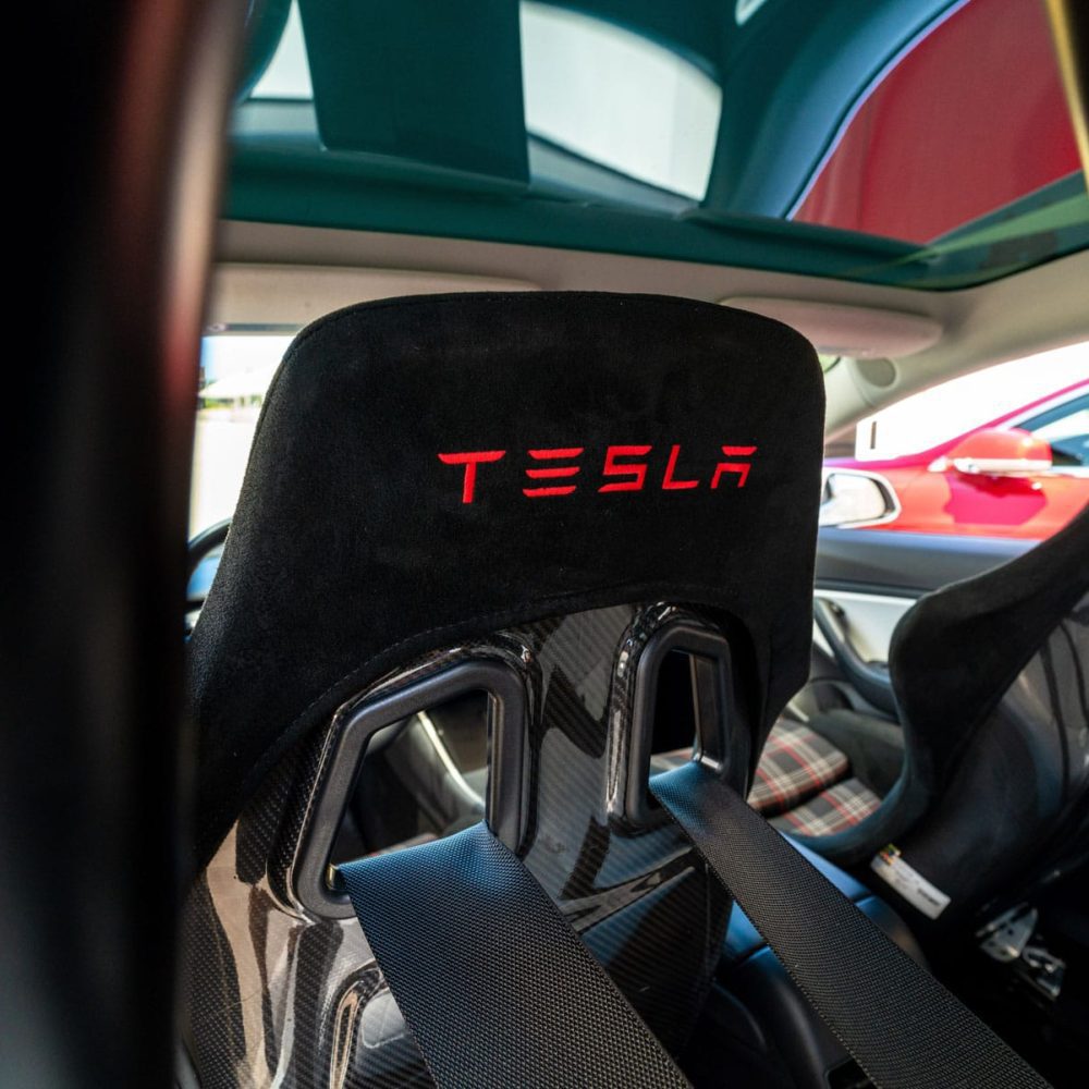 UP X Willans FIA 2025 Racing Harness For Tesla