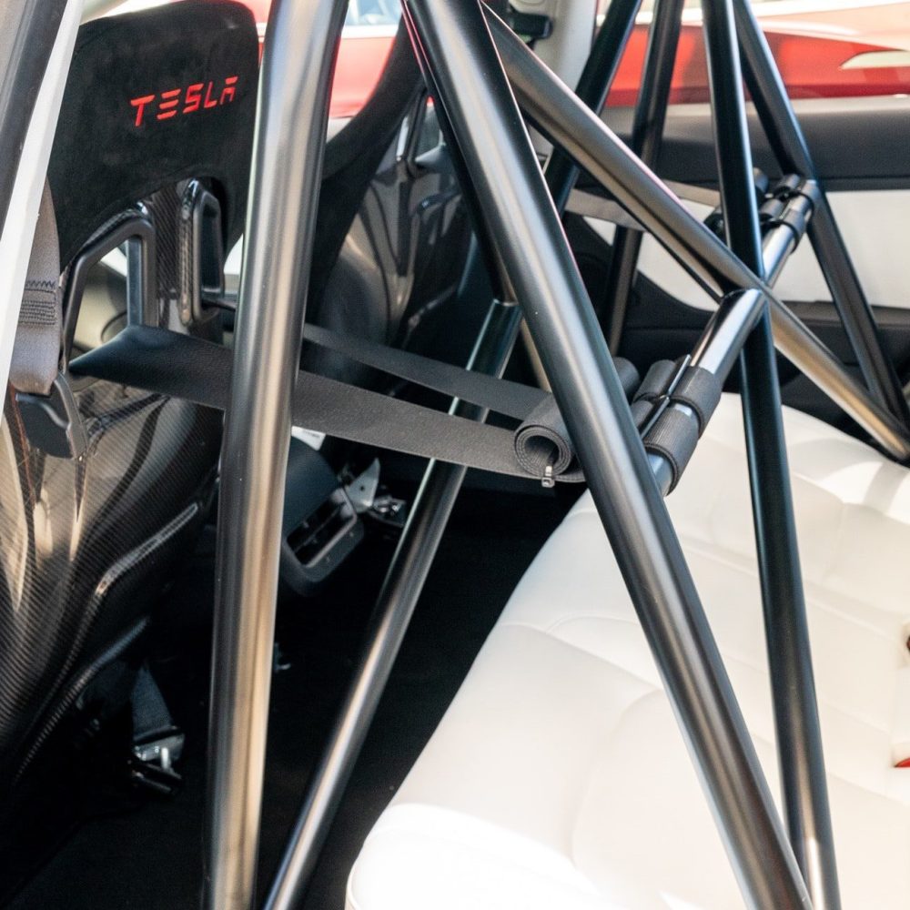 UP X Willans FIA 2025 Racing Harness For Tesla