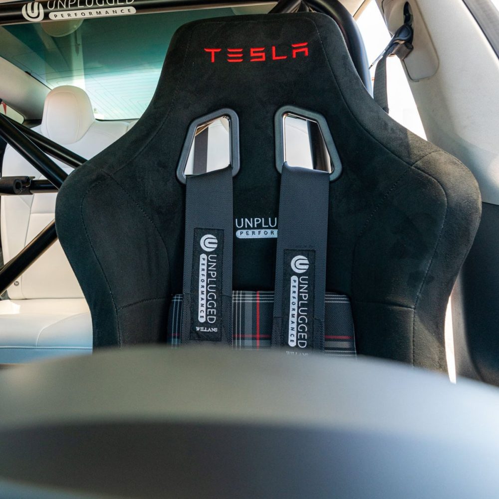 UP X Willans FIA 2025 Racing Harness For Tesla